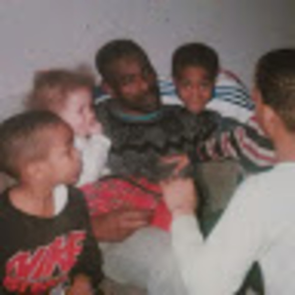 Profile Picture of Leroy Scott (@leescott3359) on Poshmark