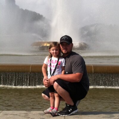 Profile Picture of James Rager (@jrager711) on Twitter