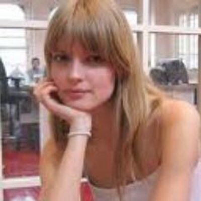 Profile Picture of Julia Low (@julialow5) on Twitter