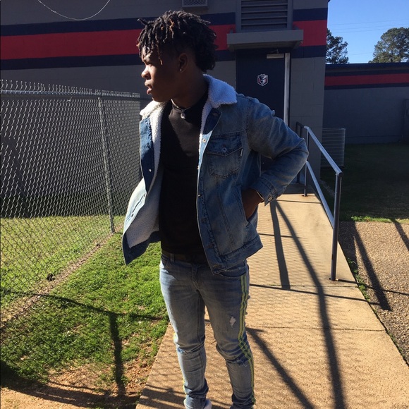 Profile Picture of Quinshon Judkins (@kickzgod) on Poshmark