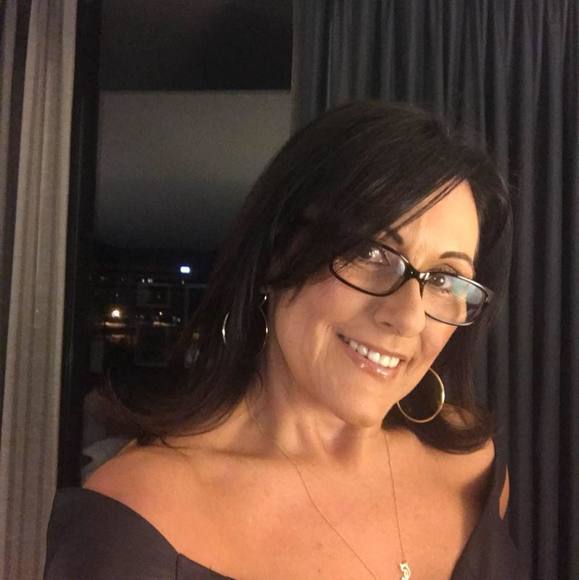 Profile Picture of Janne Mummert (@jannemummert) on Poshmark