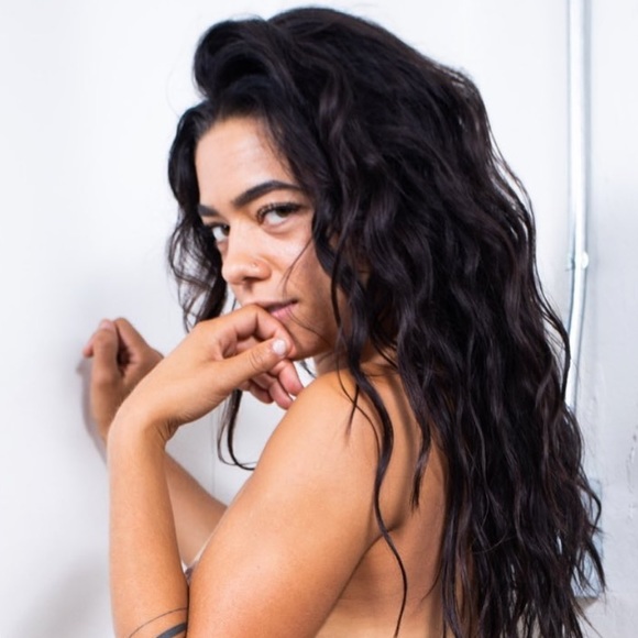 Profile Picture of Melissa Reinauer (@mreinauer) on Poshmark