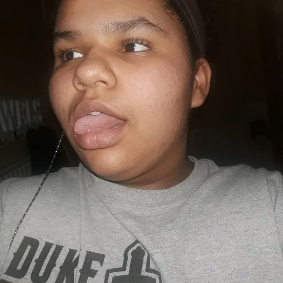 Profile Picture of Dasmin Morrow (@dasianna) on Poshmark