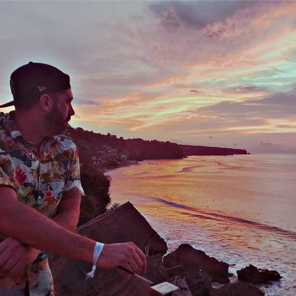 Profile Picture of Joe Rowe (@jrowe64) on Poshmark