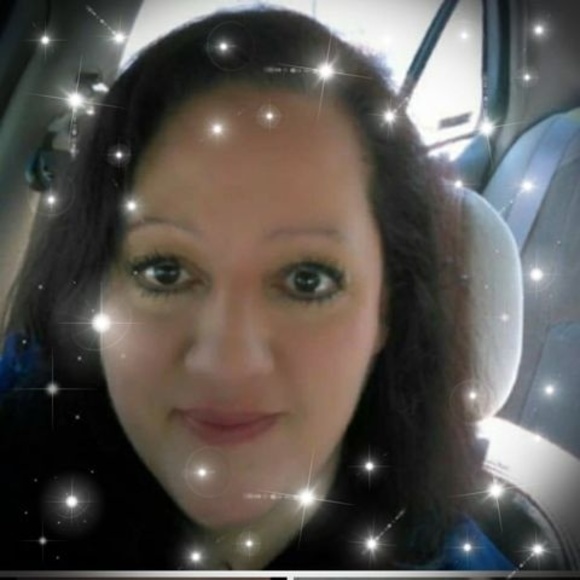 Profile Picture of Shawna Brown (@shawnalbrown53) on Poshmark