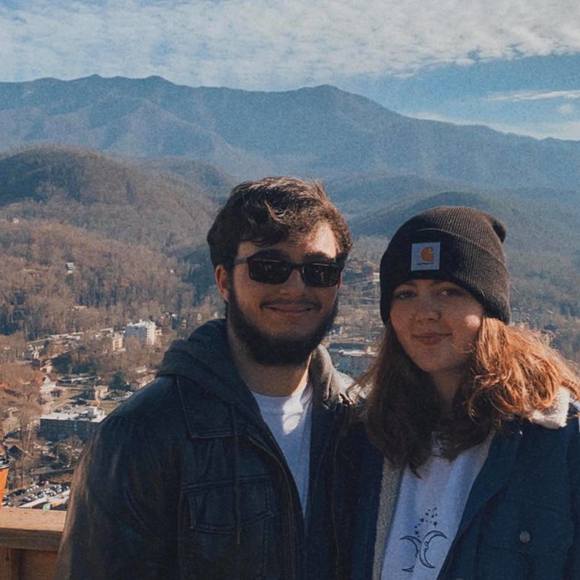 Profile Picture of Drew Woods (@drewwoods1086) on Poshmark