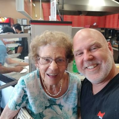 Profile Picture of Paul Hiebert (@Paul_Hiebert) on Twitter