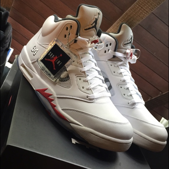 Profile Picture of Walrer Vanwettering (@walter_xii) on Poshmark