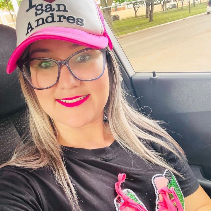 Profile Picture of Stephannepau (@stephannepau) on Tiktok