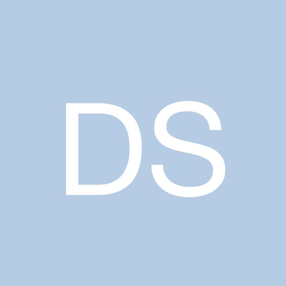 Profile Picture of Derek Sousek (@dereksousek) on Poshmark