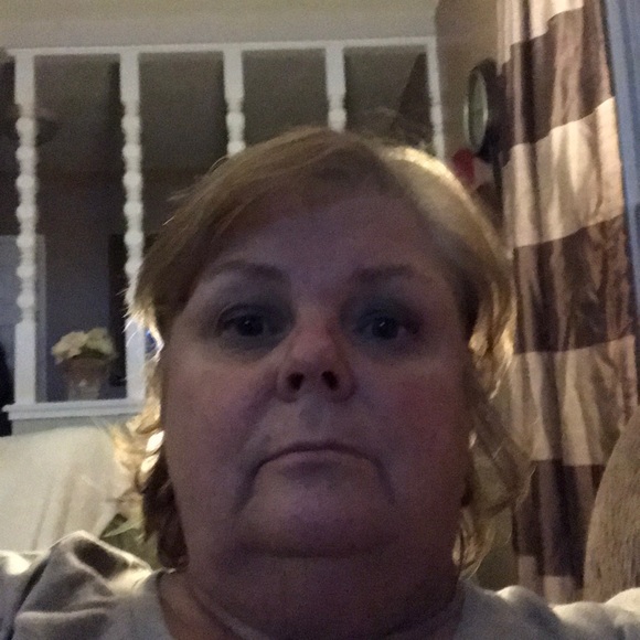 Profile Picture of Paula Swanson (@swanson1017) on Poshmark