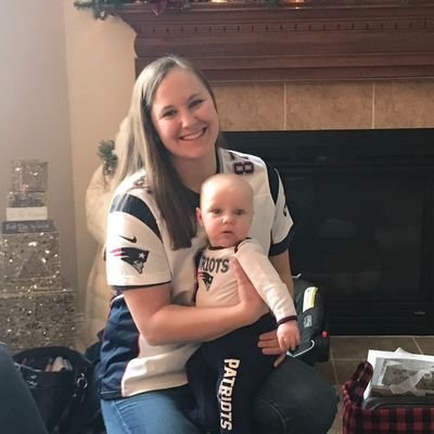 Profile Picture of Carly Mayfield (@CarlyGregory4) on Twitter