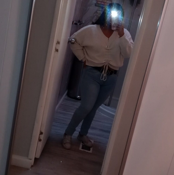 Jocelyn Galeana - Poshmark Profile Picture of Jocelyn Galeana (@jocelyn_galeana) on Poshmark