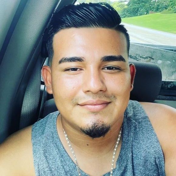 Profile Picture of Rivaldo Rabanales (@rivaldor) on Poshmark