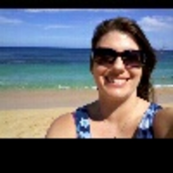 Profile Picture of Christine Larsen (@buttercup560) on Poshmark