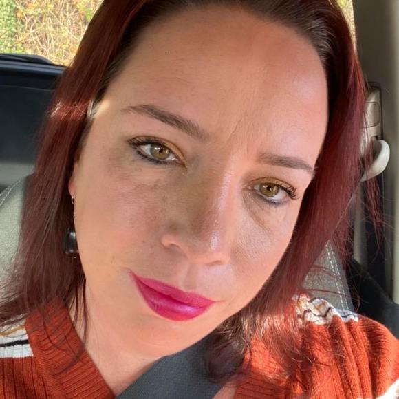 Profile Picture of Cherea Moore (@cherea81) on Poshmark