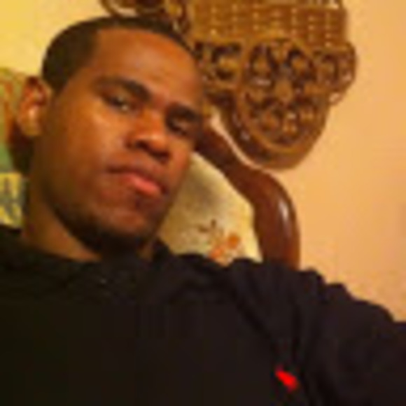 Profile Picture of Brandon Bradley (@jehovahloves88) on Poshmark