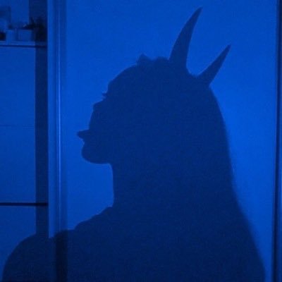 Profile Picture of Je Regarde (@jeregarde13) on Twitter