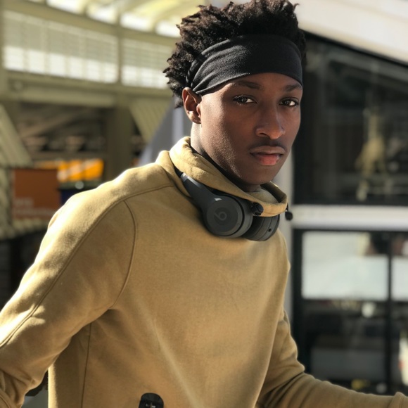 Profile Picture of Christopher Armstrong (@armstrong__13) on Poshmark