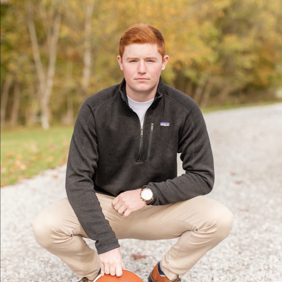 Profile Picture of Grant Newton (@grant_newton) on Poshmark