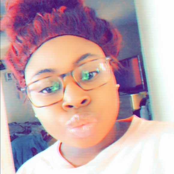 Profile Picture of Shanjia Brundidge (@shanjia19) on Poshmark