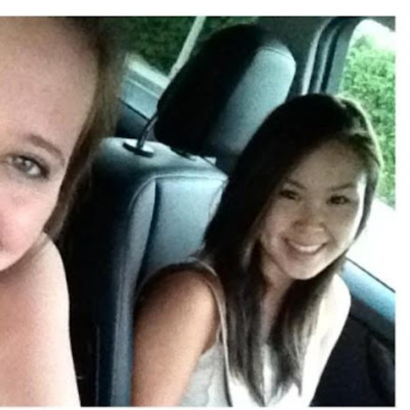 Profile Picture of Carolynn Nguyen (@carecare321) on Poshmark