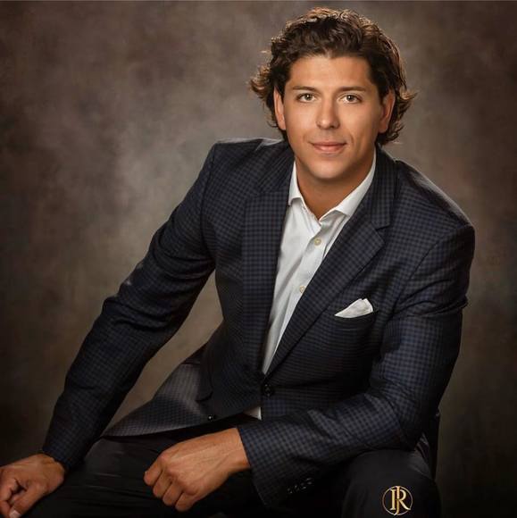 Profile Picture of Joseph Whitaker (@whitakerjr1989) on Poshmark