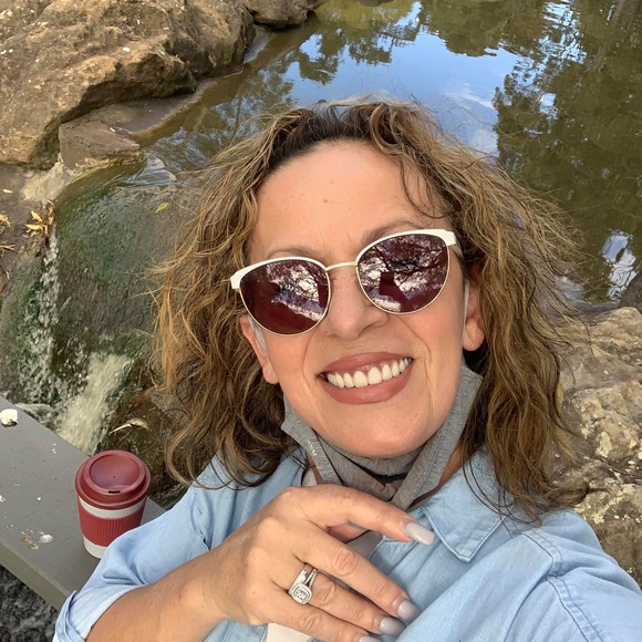 Profile Picture of Anastasia Perperidou (@aperperidou) on Poshmark