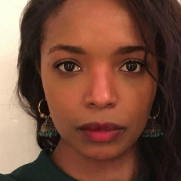 Profile Picture of Alma Myrtle (@almaishere) on Poshmark