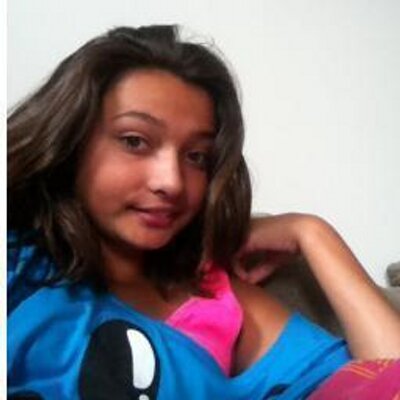 Profile Picture of Julia Chappell (@juliapearl2001) on Twitter