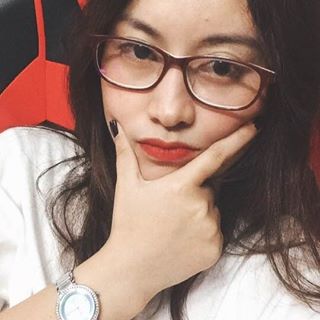 Profile Picture of Trinh Vi (Trịnh Lê Vi) (@trinhlevi97) on Facebook