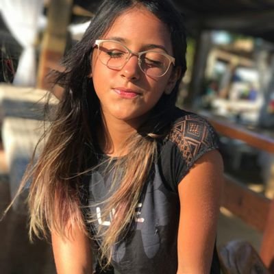 Profile Picture of Alice Duarte (@aliceduarte29) on Twitter