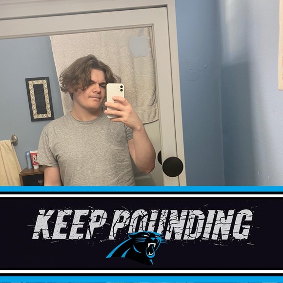 Profile Picture of Thomas Willmott (@thomaswillmott) on Poshmark