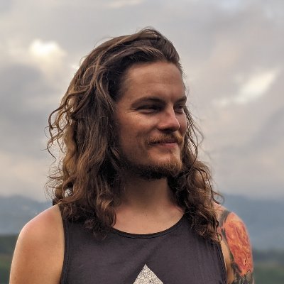 Profile Picture of James Marshall (@JamesVanCentre) on Twitter