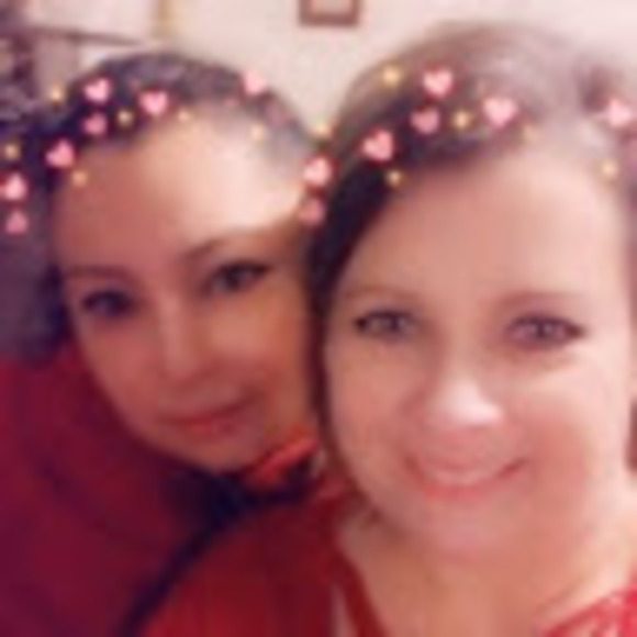 Profile Picture of Tori Murphy (@phrgm292) on Poshmark