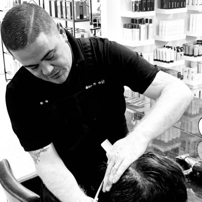 Profile Picture of Noel Watts - #antonhair (@bangbangbang180) on Twitter