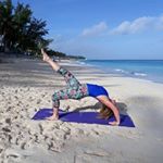Profile Picture of Amy Chandler (@yogawithamybythesea) on Instagram