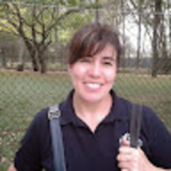 Profile Picture of Maria Bataz (@bataz8816) on Poshmark