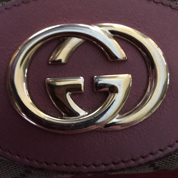 Profile Picture of Melissa Yorio (@mlisa112) on Poshmark