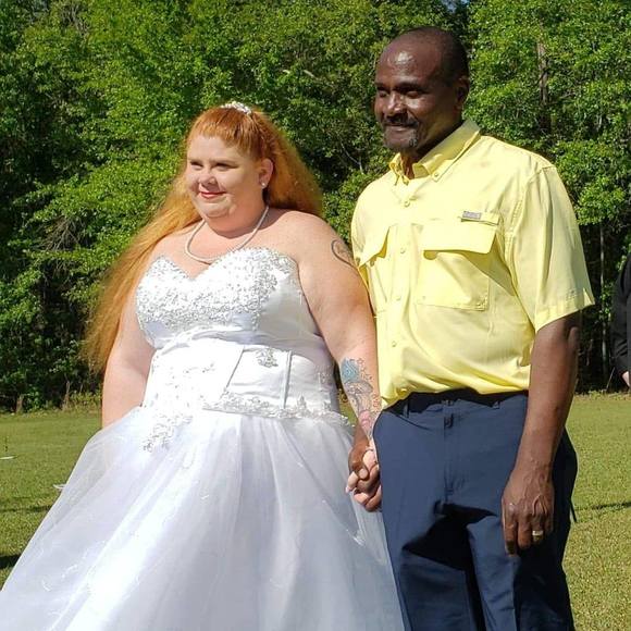 Profile Picture of Amy Towson (@amylynn87) on Poshmark