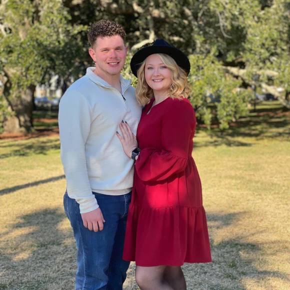 Profile Picture of Aaron Thompson (@at528) on Poshmark