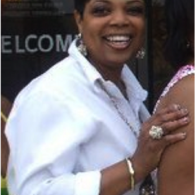Profile Picture of PHYLLIS Lovelace (@Phylluv) on Twitter