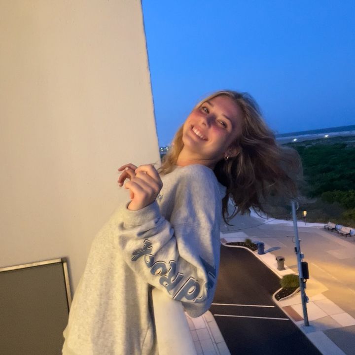 Profile Picture of bri 🌞🌿 (@briannak_0) on Tiktok