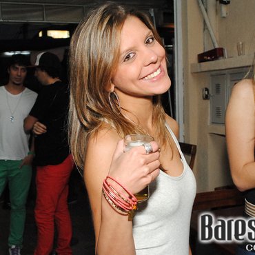 Profile Picture of Cristiane Lopes (@cricapekena) on Twitter