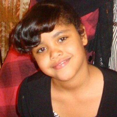 Profile Picture of Lindsay Clarkson (@LolaClarkson) on Twitter