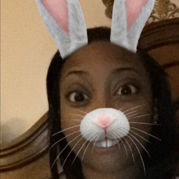 Profile Picture of Jasmine Savage (@jazzsavage) on Poshmark