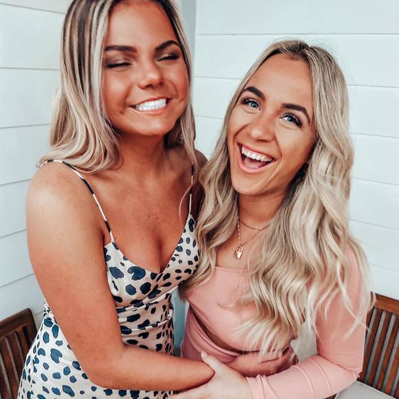 Profile Picture of Haley Henroid (@haleyhenroid) on Poshmark