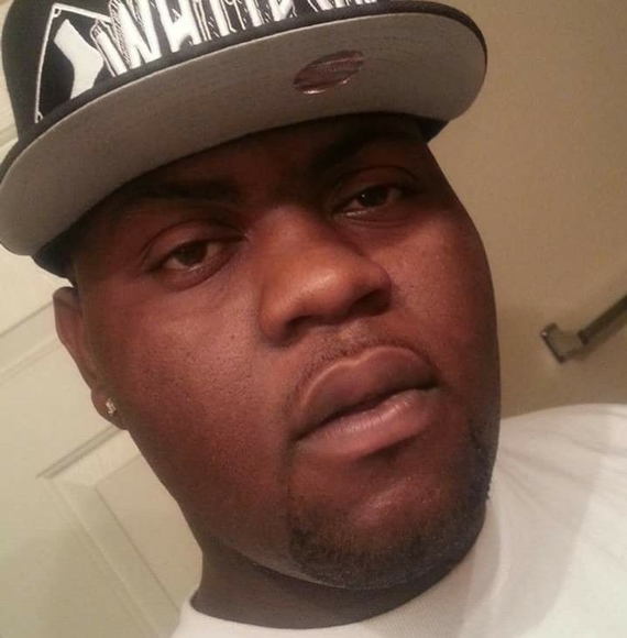 Profile Picture of Joe Watson (@joewatsonkc) on Poshmark