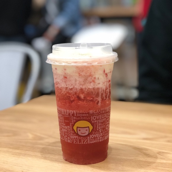 Profile Picture of Kevin Zeng (@kmqs1) on Poshmark