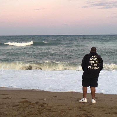 Profile Picture of Yankee W/no Brim (@Iso_Lowe) on Twitter